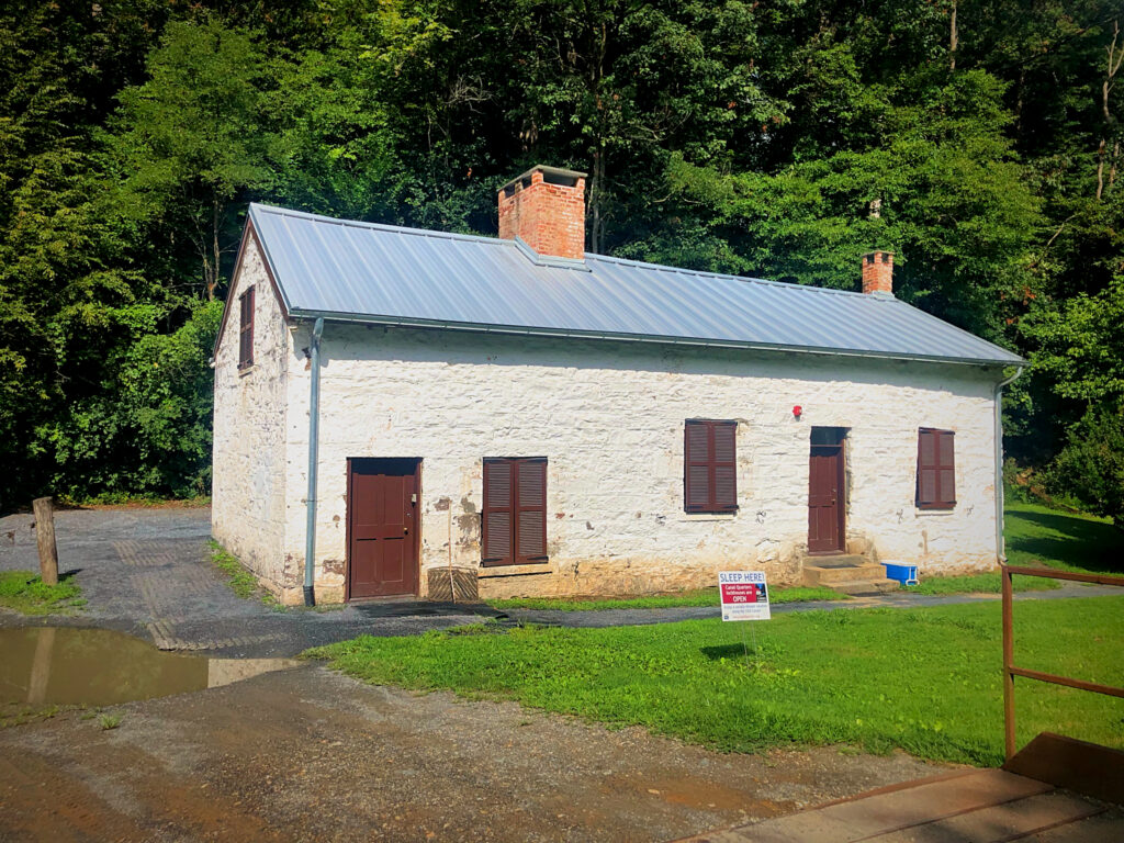 C&O Canal Lockhouse Stay