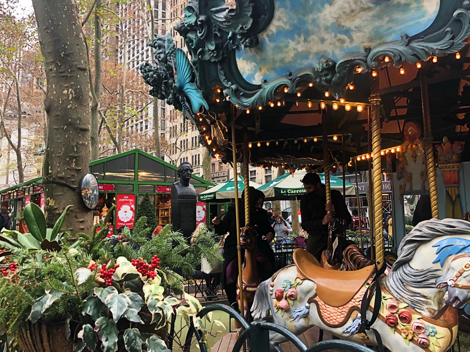 What to do in New York City During Christmas  – How to Experience all the Holiday Magic