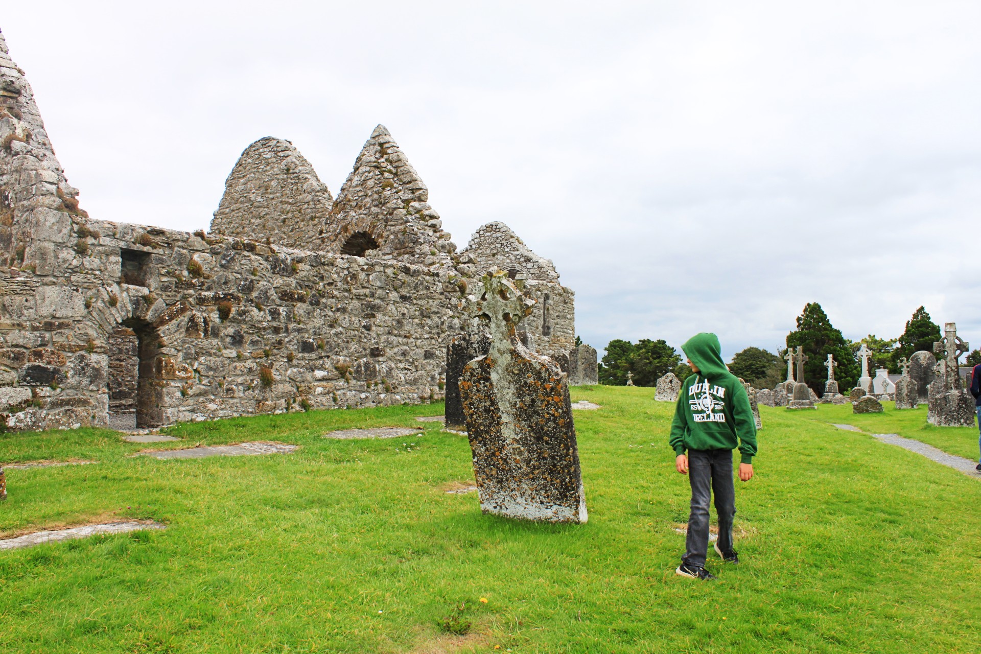 Travels Around Ireland: How Clonmacnoise Hurt My Knee, Visiting the Burren & Heavenly Lahinch