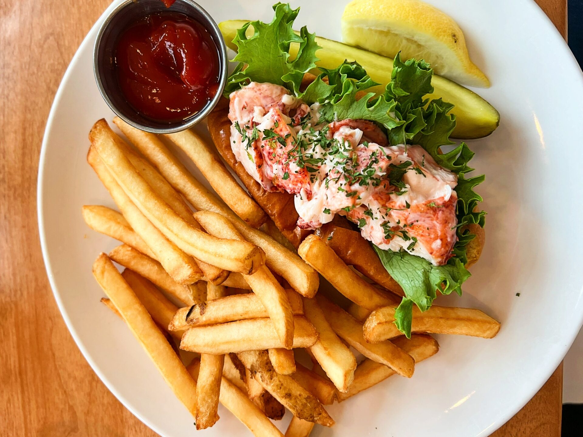 lobster roll Bar Harbor Maine