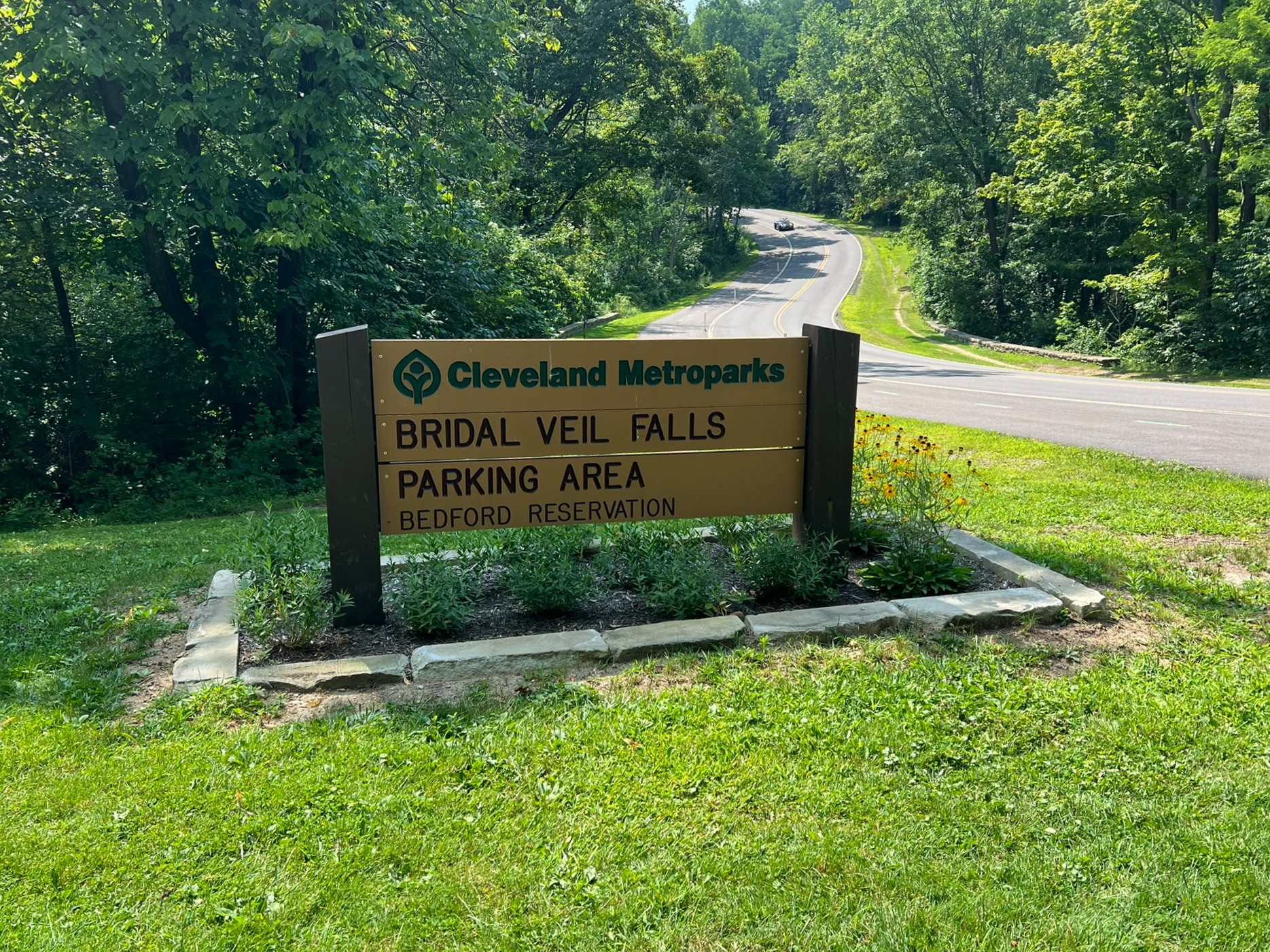 how to visit bridal veil falls