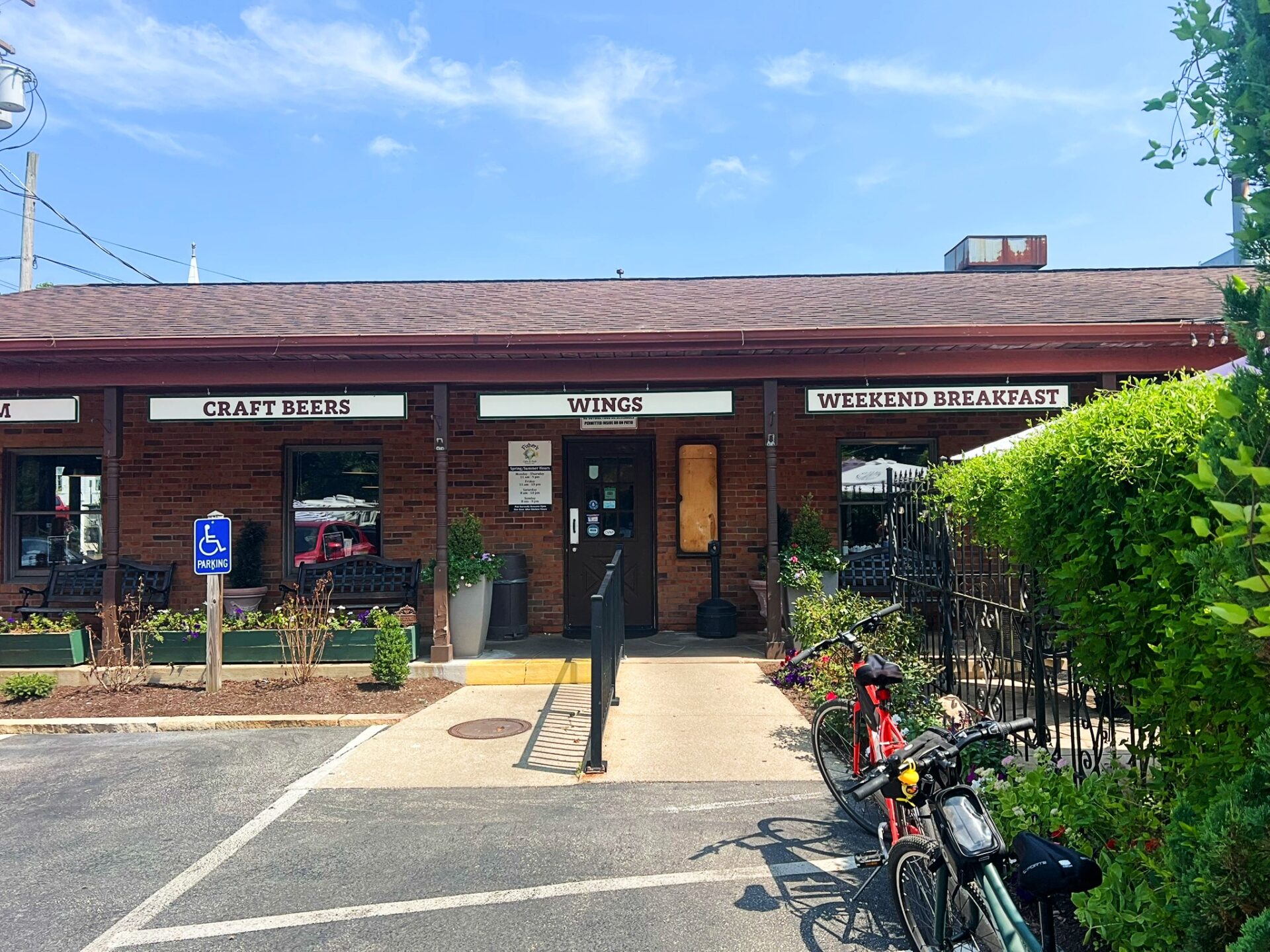 where to eat near cuyahoga valley national park