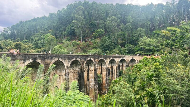 9 arch bridge Ella Sri Lanka